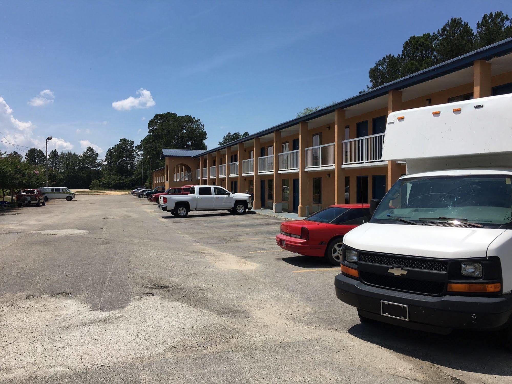 Capital Inn Cordele Exterior photo